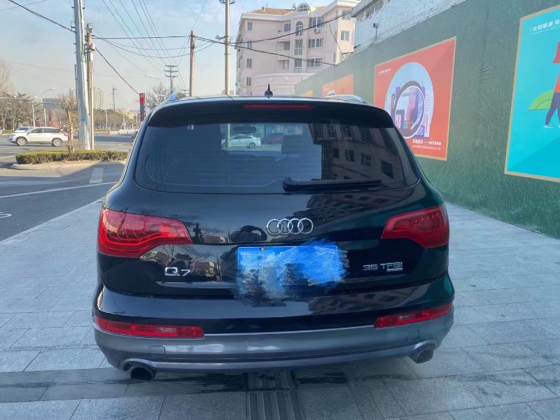 德州13年奧迪Q73