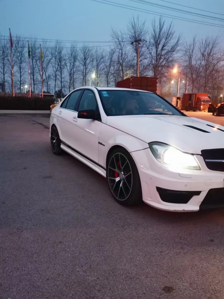 青島15年奔馳AMG C6