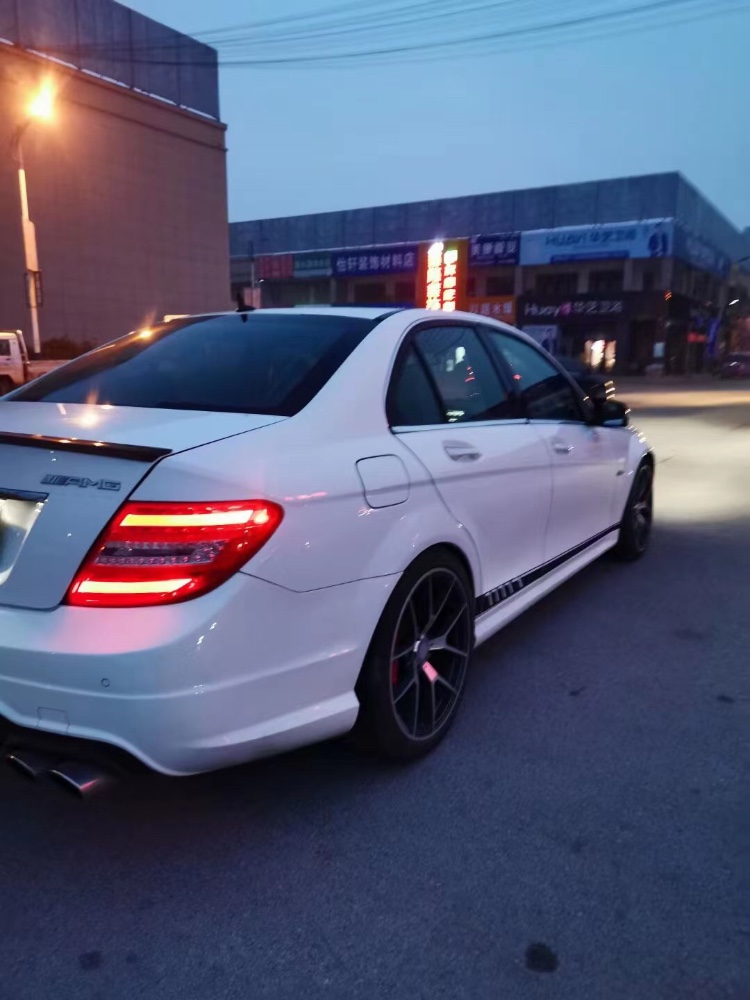 青島15年奔馳AMG C8