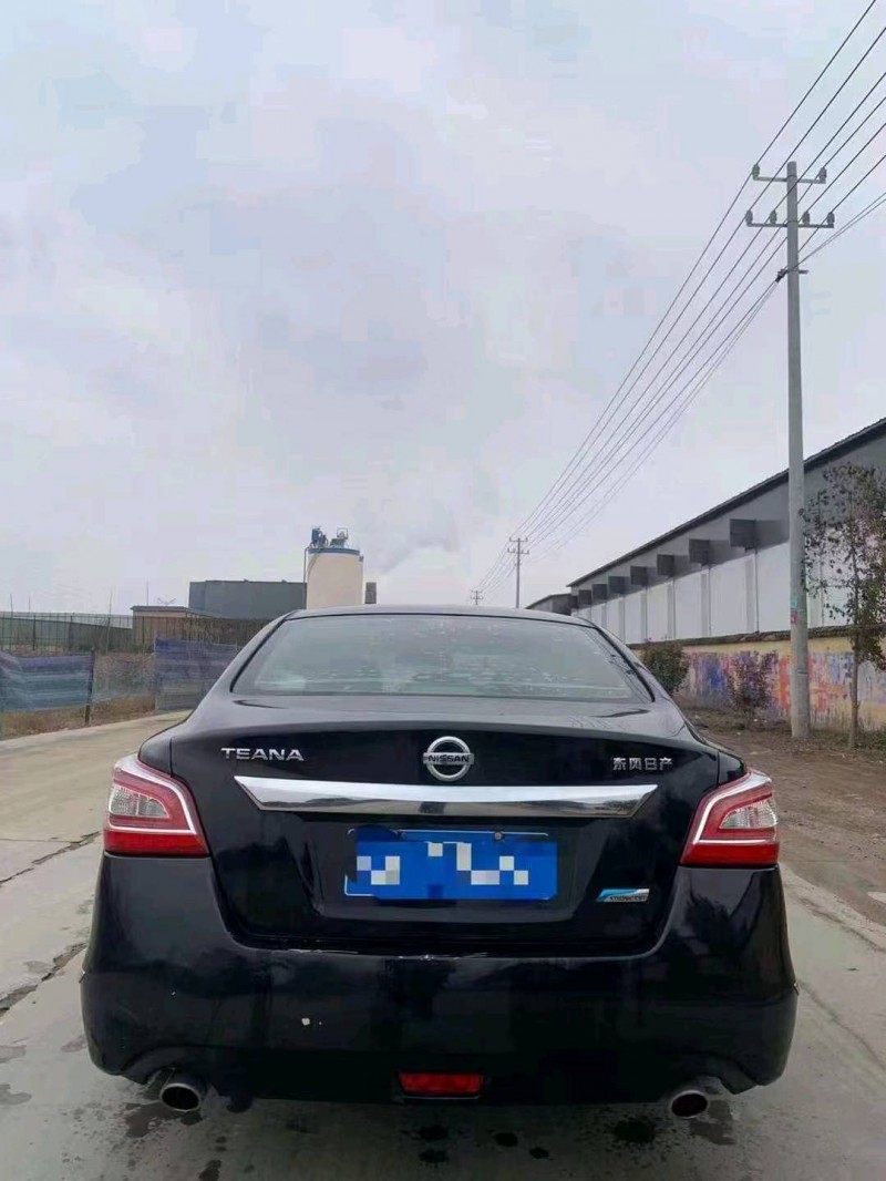 北京15年日產天籟8