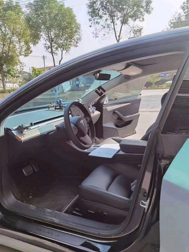 南寧21年特斯拉MODEL 32