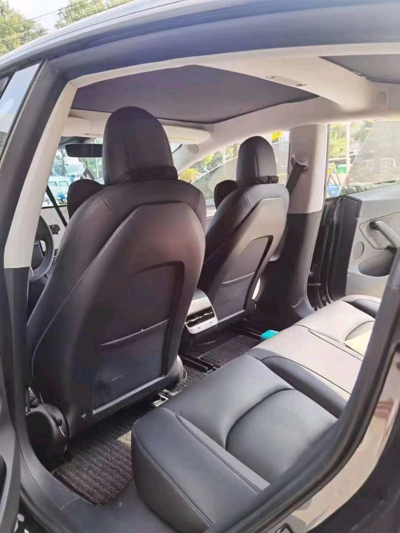 南寧21年特斯拉MODEL 34