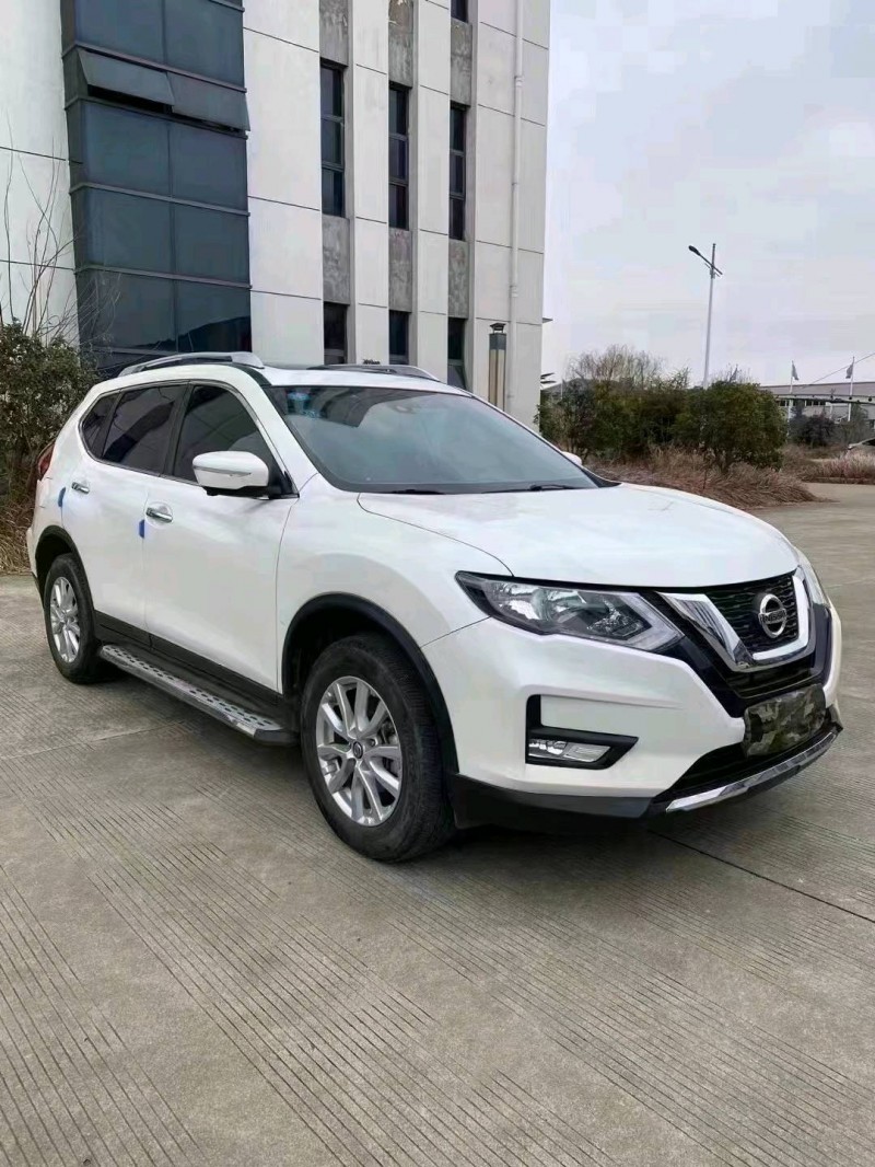 宿遷20年日產奇駿7