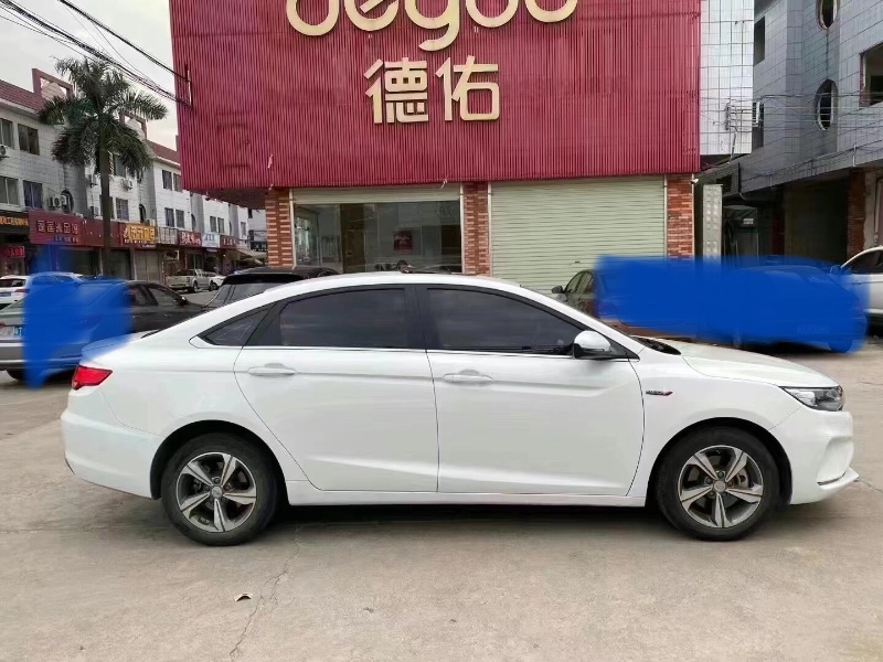 銅仁19年吉利帝豪GL9
