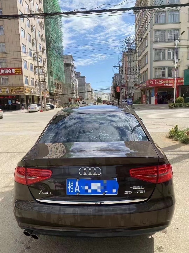 南寧16年奧迪A4L2