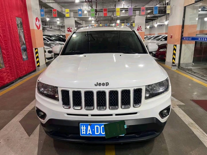 呼和浩特15年Jeep自由客7