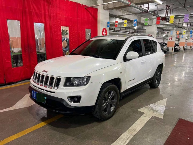呼和浩特15年Jeep自由客6