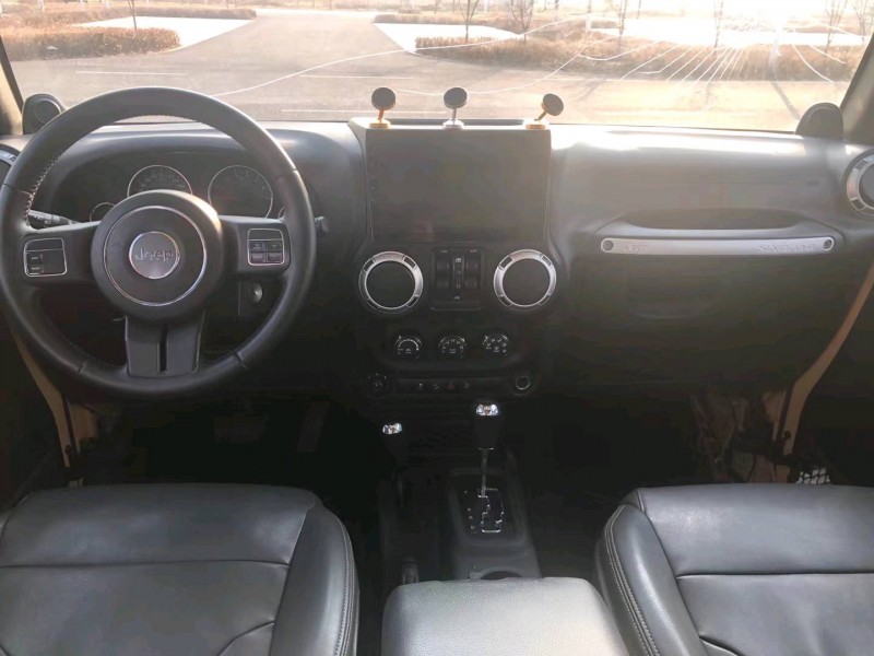 滄州14年Jeep牧馬人5