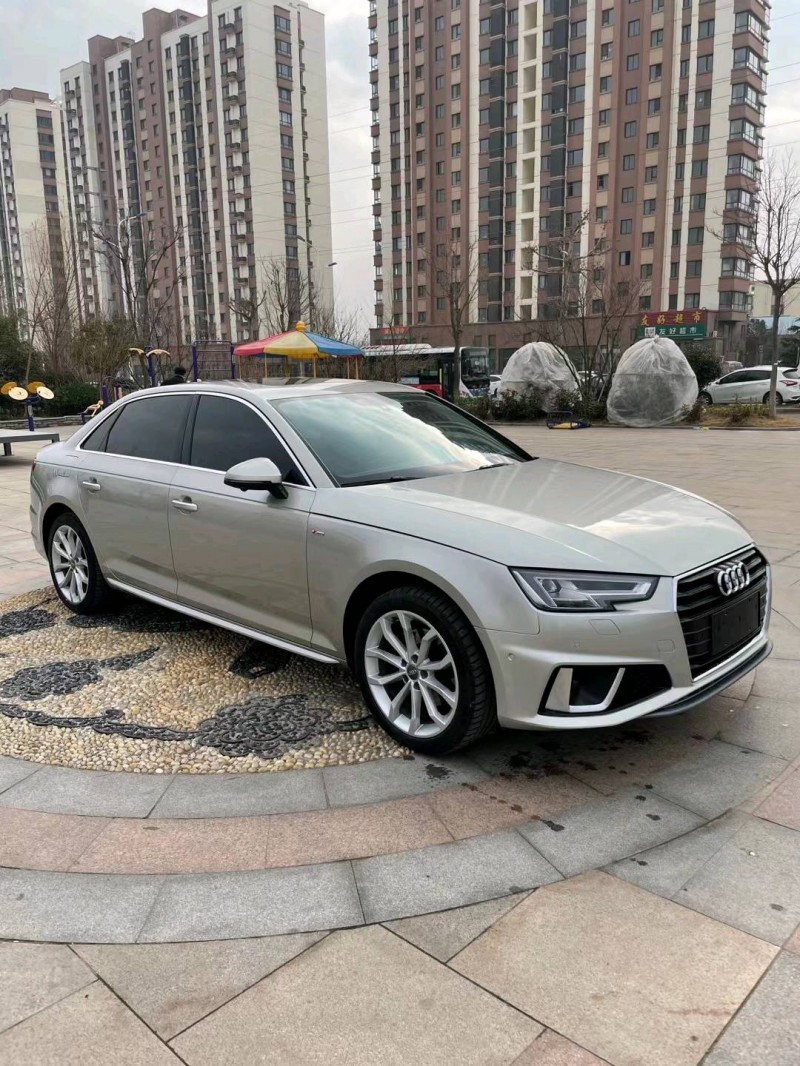 青島18年奧迪A4L7