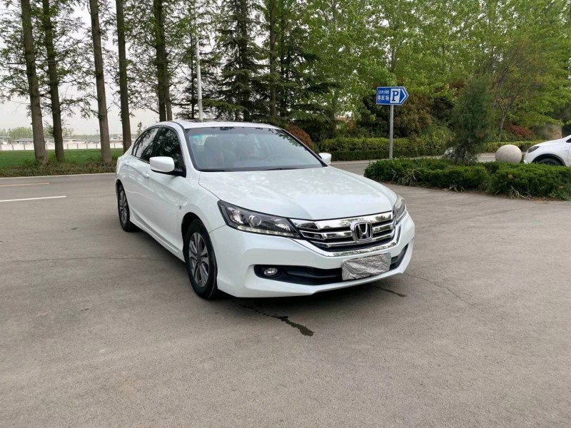 徐州16年本田雅阁9