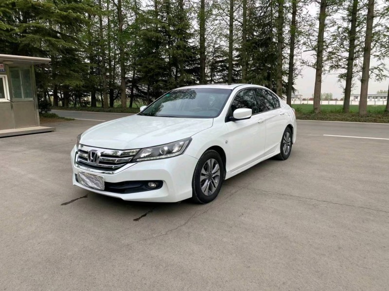 徐州16年本田雅阁7