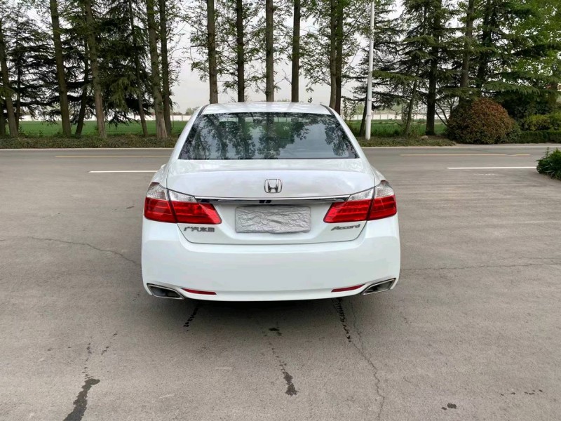 徐州16年本田雅阁1