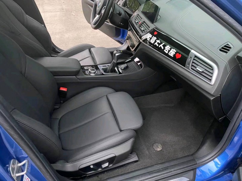 徐州19年宝马1系3