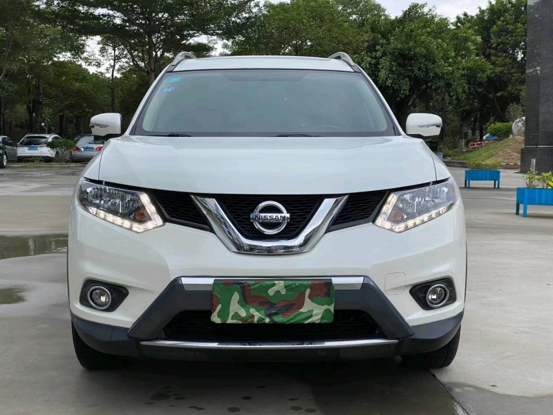 東莞17年日產奇駿1