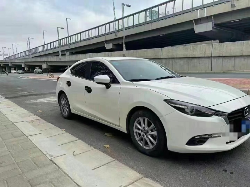 賀州17年馬自達昂克賽拉3