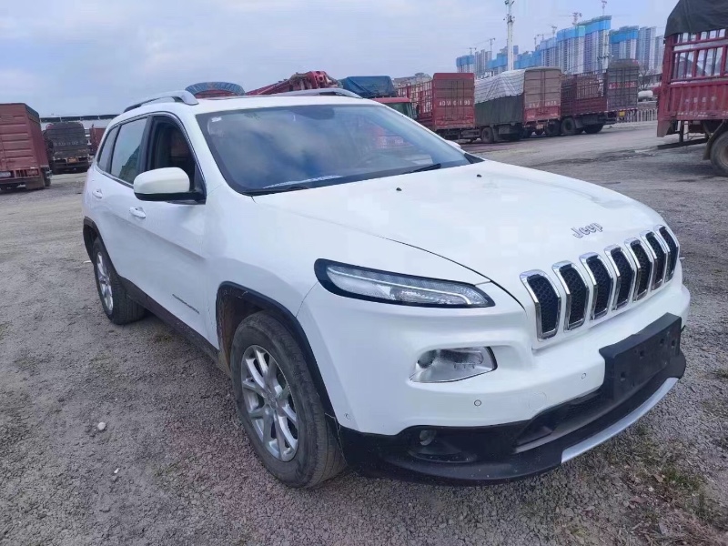 北京17年Jeep自由光2