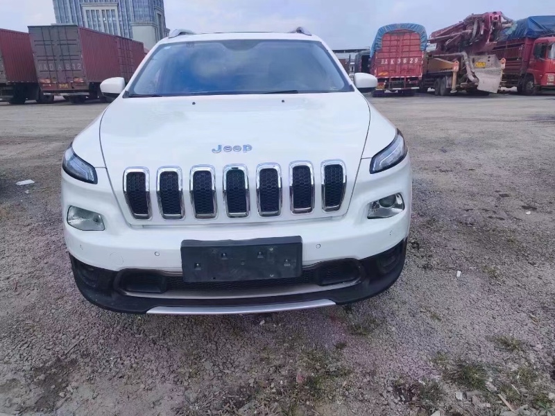 北京17年Jeep自由光1