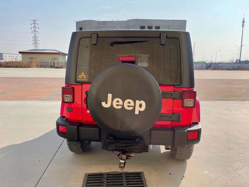 天津14年Jeep牧馬人9