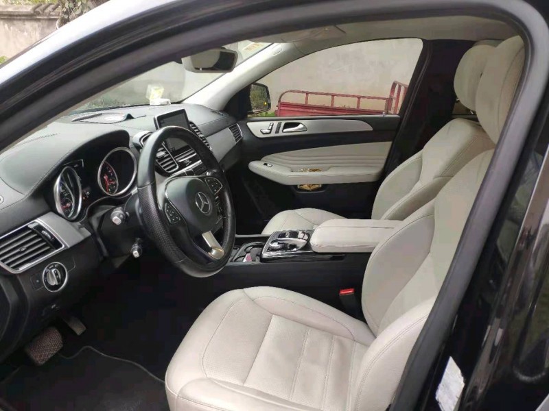 北京16年奔驰GLE4