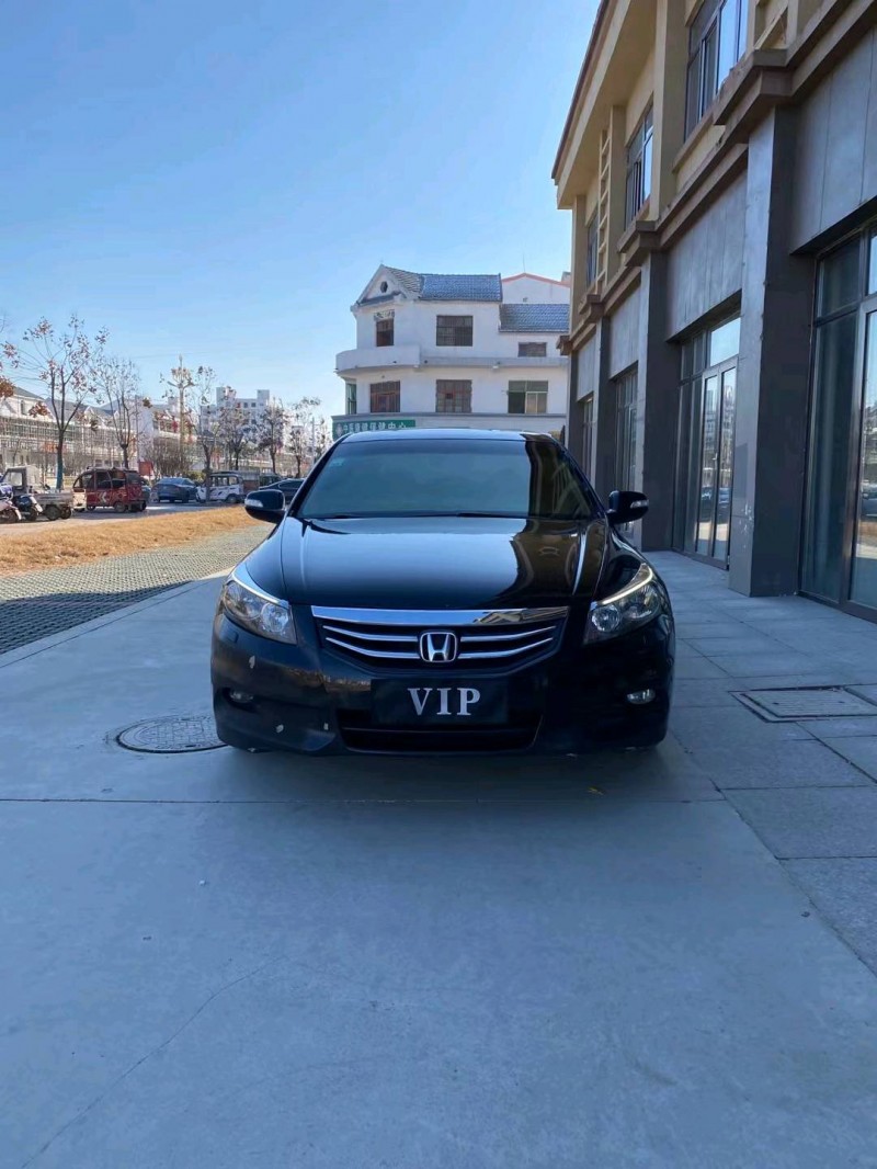 徐州11年本田雅阁9