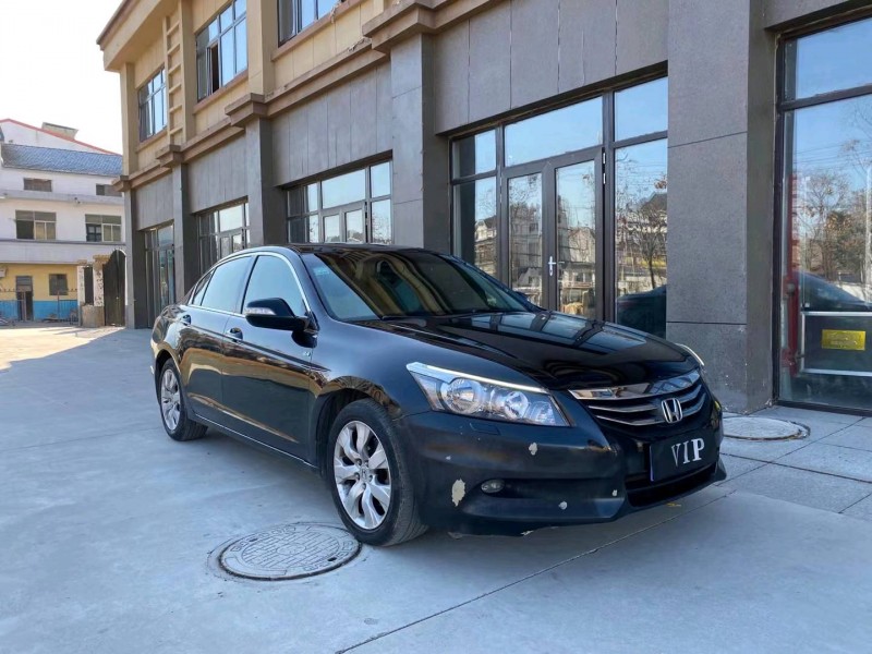 徐州11年本田雅阁8