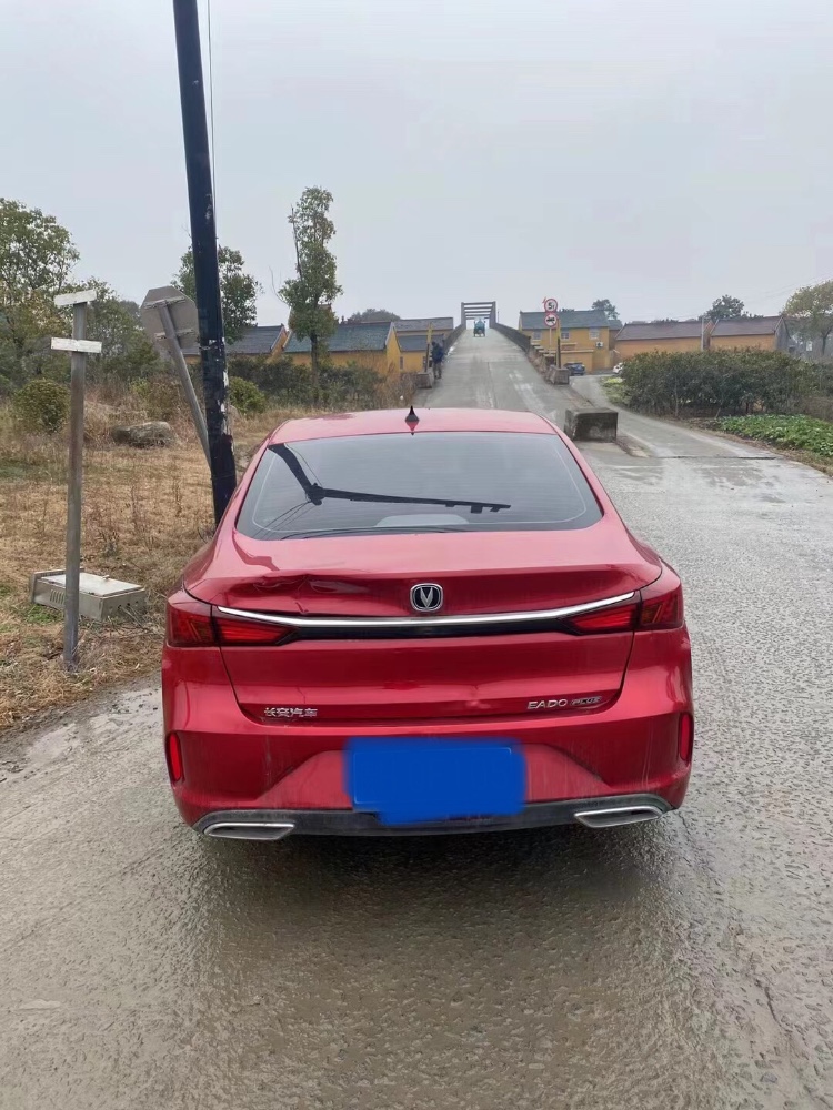 舟山20年長安汽車逸動8
