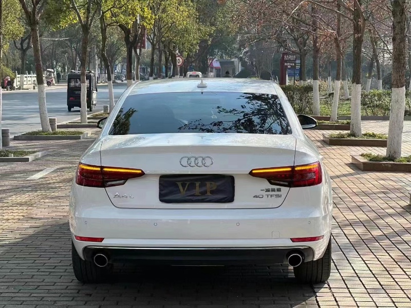 阜陽18年奧迪A4L6