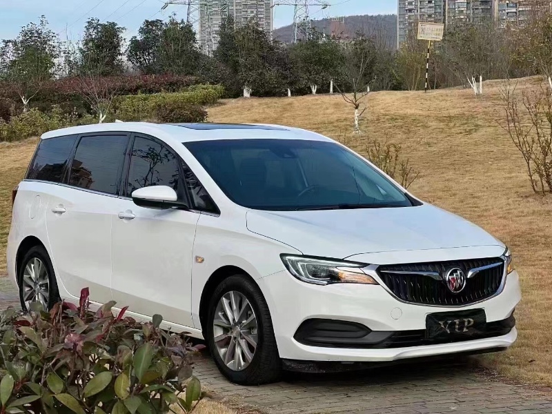 阜陽21年別克GL62