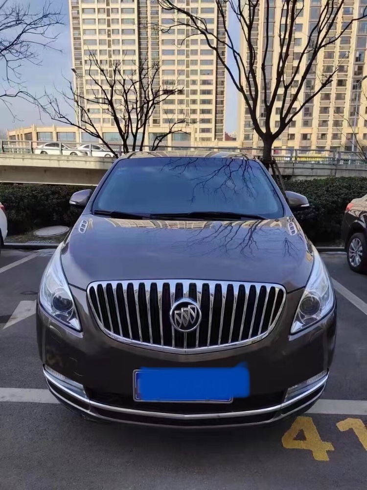 威海12年別克GL81