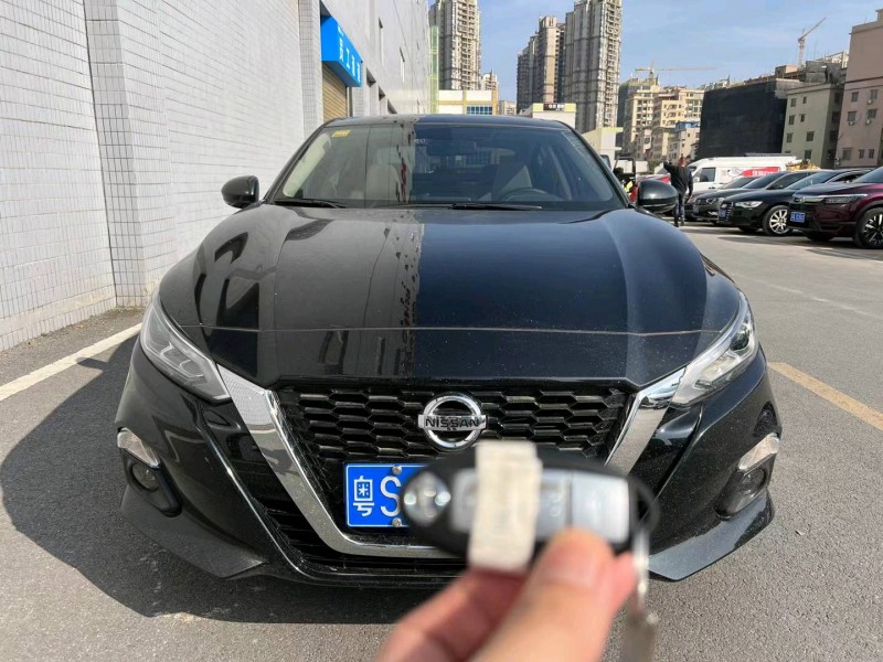 廣州21年日產天籟1