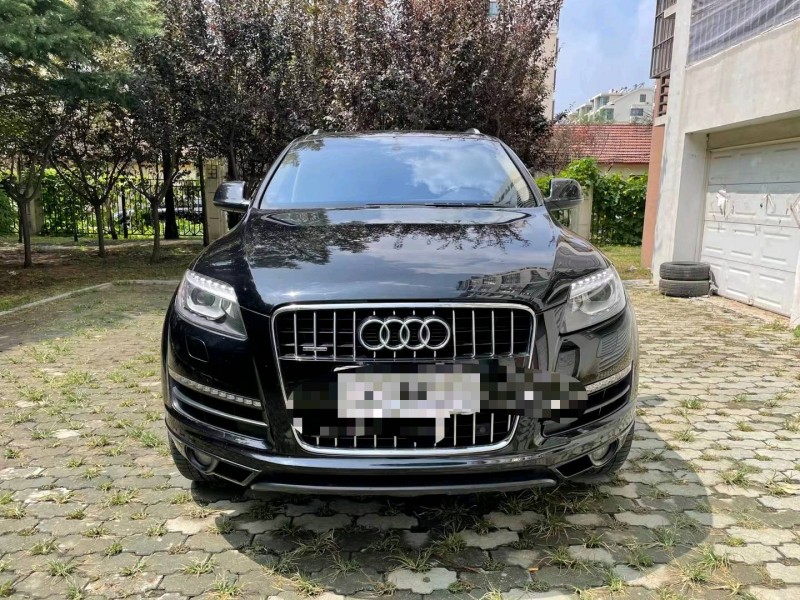 青島12年奧迪Q71