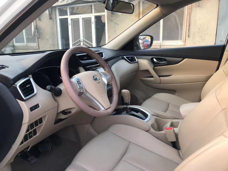 天津15年日產奇駿6