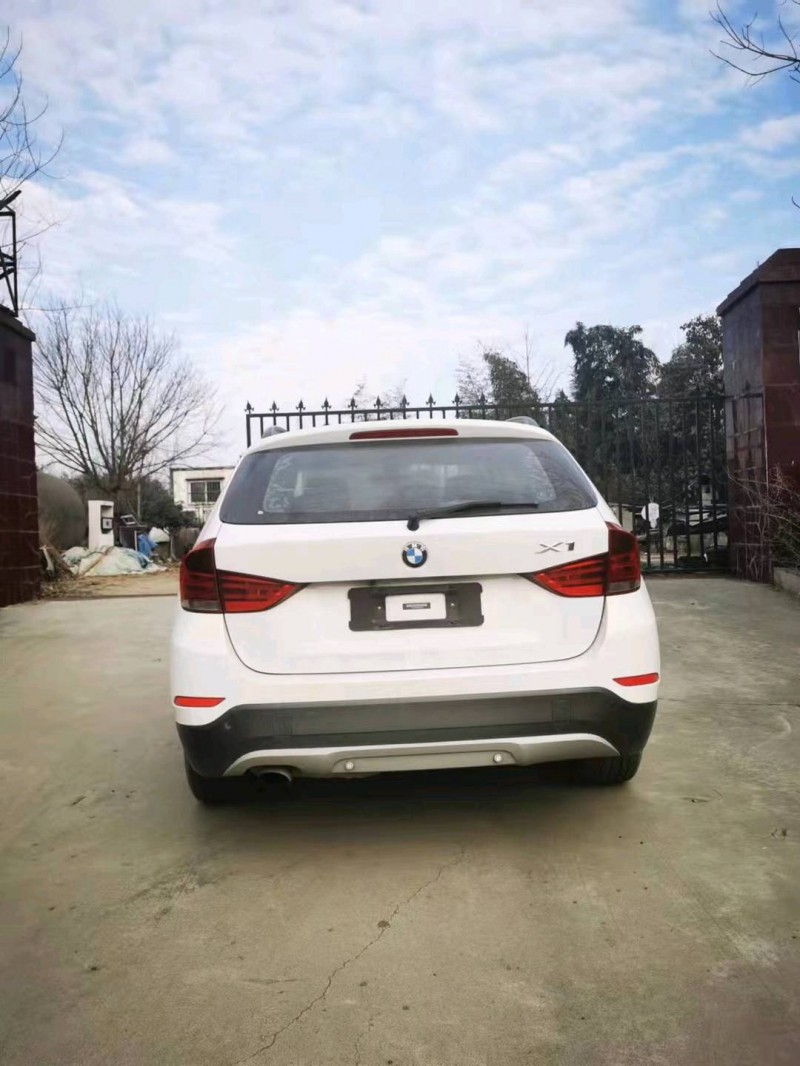 济宁13年宝马X15