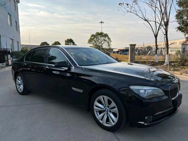 盐城12年宝马7系2