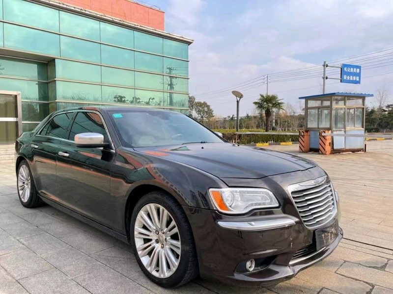 鹽城14年克萊斯勒300C2