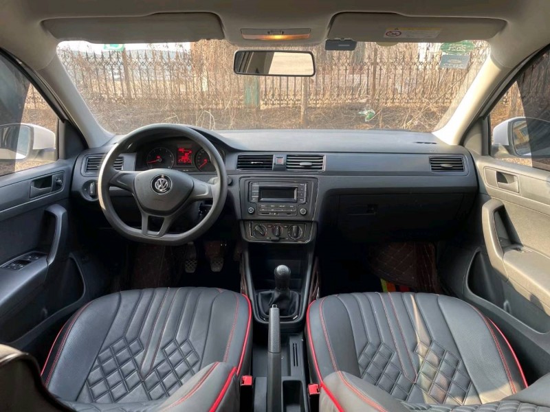 沈阳20年大众桑塔纳2