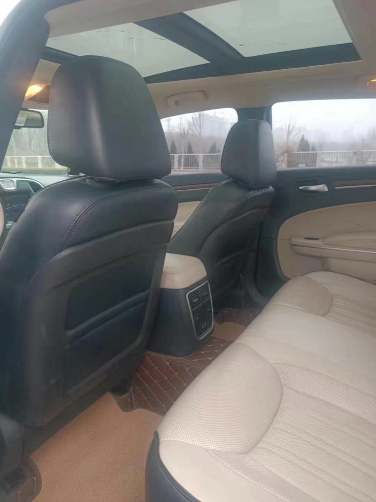 臨沂16年克萊斯勒300C6