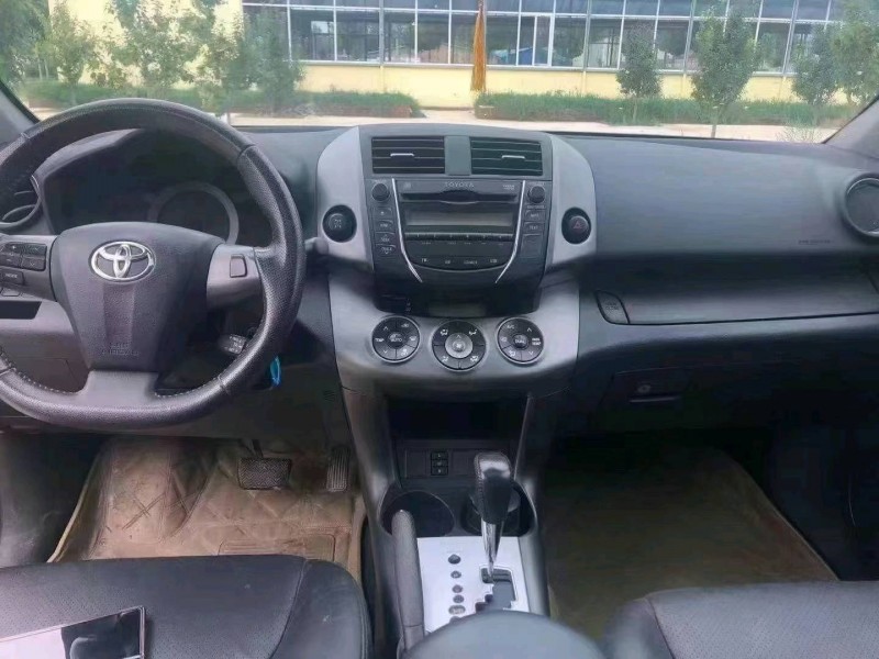 廊坊12年豐田RAV4榮放9