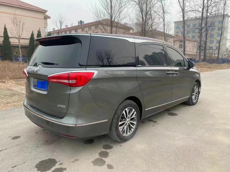 枣庄18年别克GL88