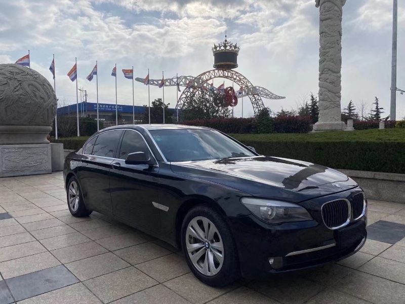 青岛11年宝马7系7