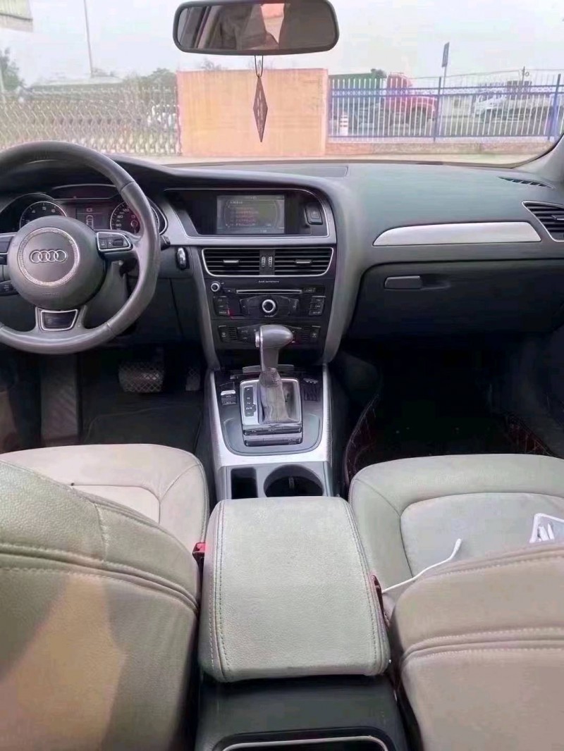 济宁12年奥迪A4L6