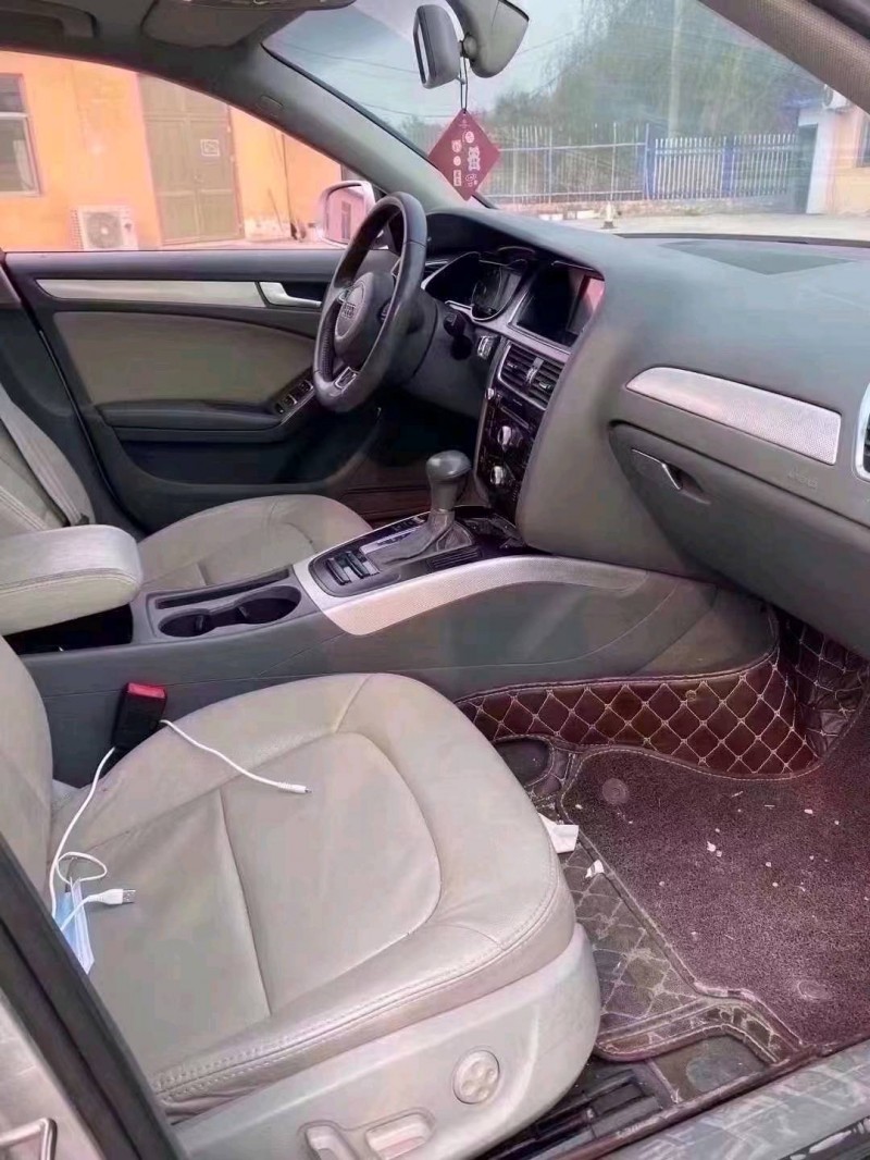 济宁12年奥迪A4L7