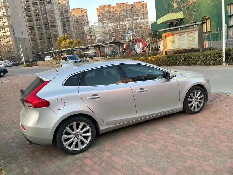 日照14年沃爾沃V409