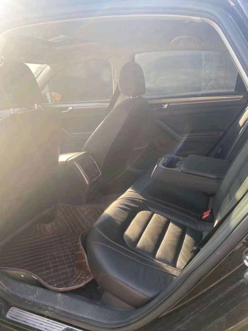 济宁19年大众帕萨特1