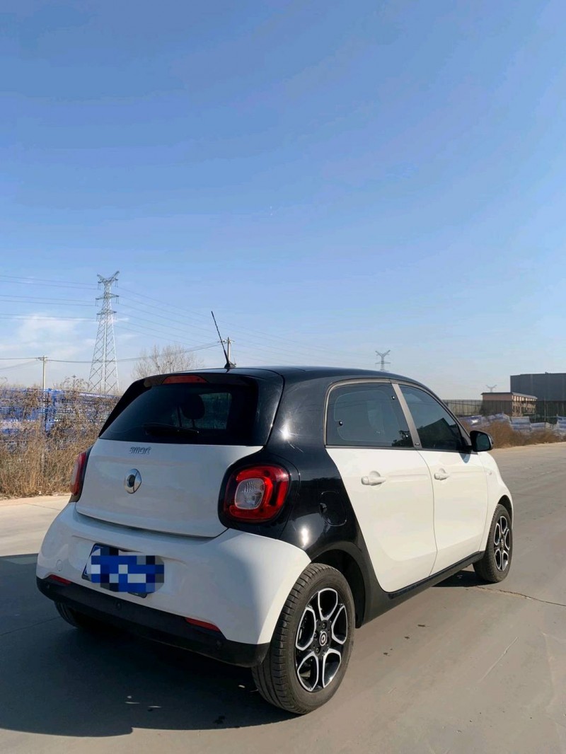 北京19年奔馳smart3