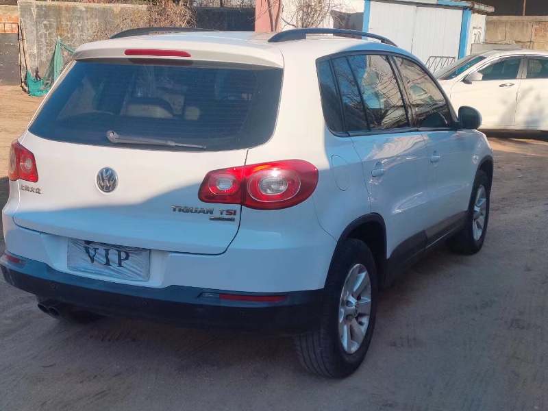 青岛13年大众途观9