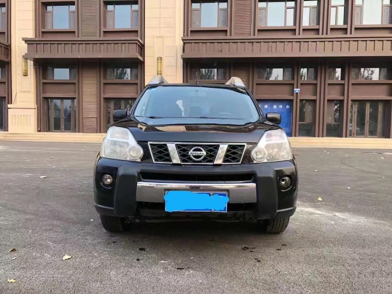 邯鄲11年日產奇駿1