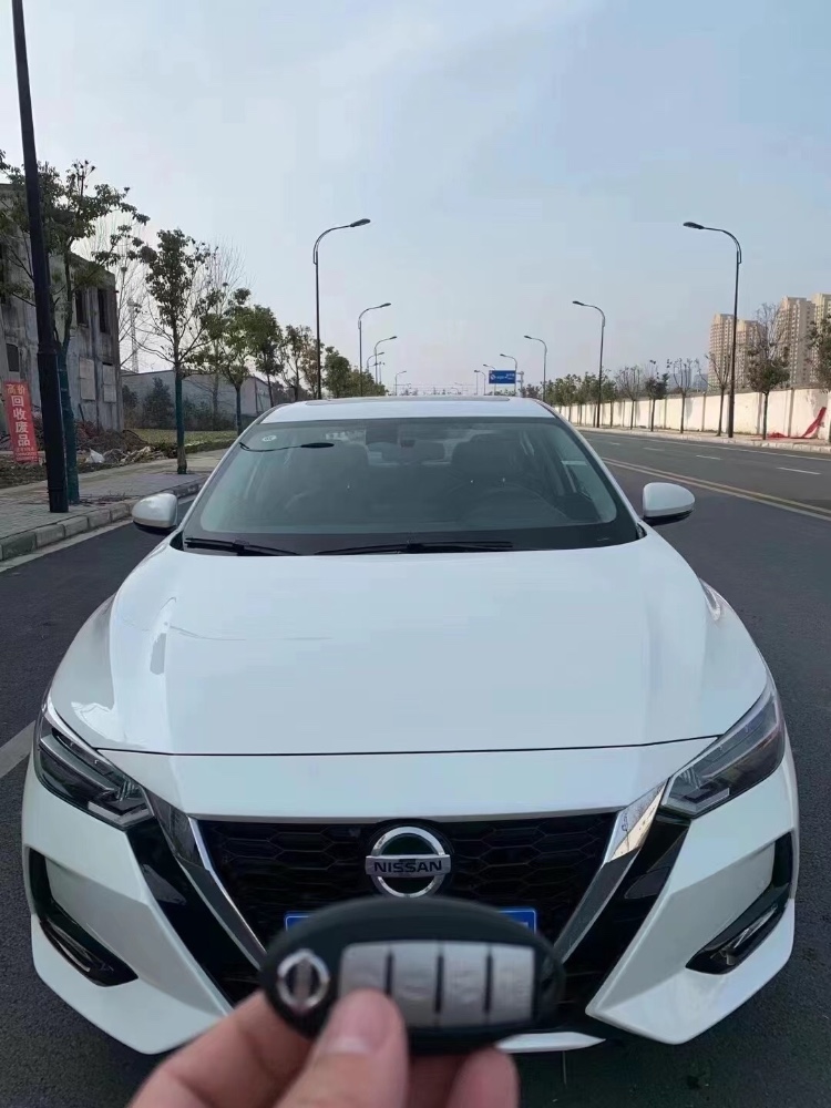 黃山21年日產軒逸7