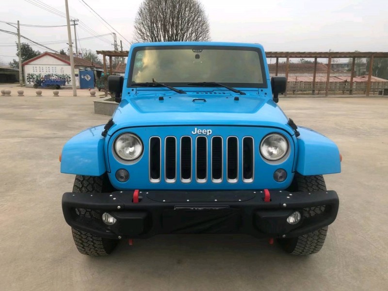 徐州17年Jeep牧馬人9