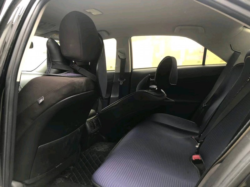 济宁14年丰田锐志6